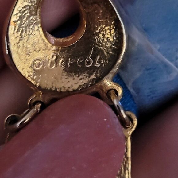 Vtg Berebi Signed Gold Brown Enamel Articulating Dangle Earrings Feather Boho - Picture 3 of 5